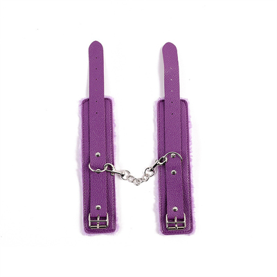 Pelzige Plüsch Handschellen Leder Sex Handschellen Erwachsene Erotik-Spielzeug BDSM Zurückhalteschnallen Geräte SM Bondage Handschellen