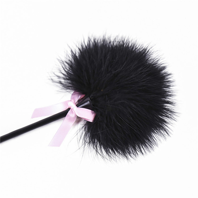 Hintern Massage Stimulator Sinnestraining Doppelgebrauch Pelz Feder Leder Paddel mit rosa Kindly Bowknot Flirten Bondage