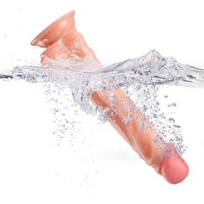 Ein starkes, vibrierendes und rotierendes Sexprodukt, Pene Di Gomma.